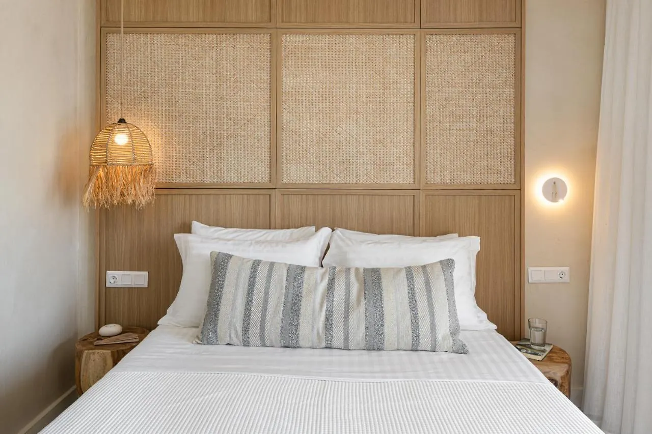 Etesians Suites & Villas Super Paradise Beach  Penzion